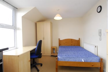 1 bed studio, 18 Camden Street, City Centre, Plymouth, PL48NW - Image 6